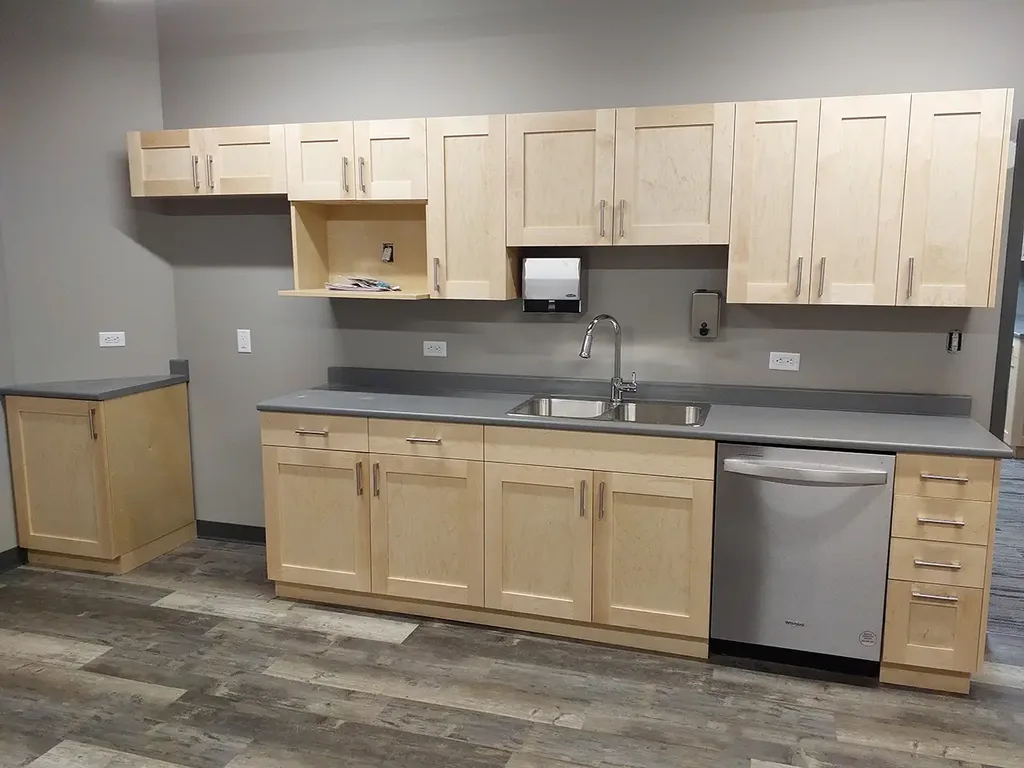 Nak'azdli Whut'en - DC new office kitchen